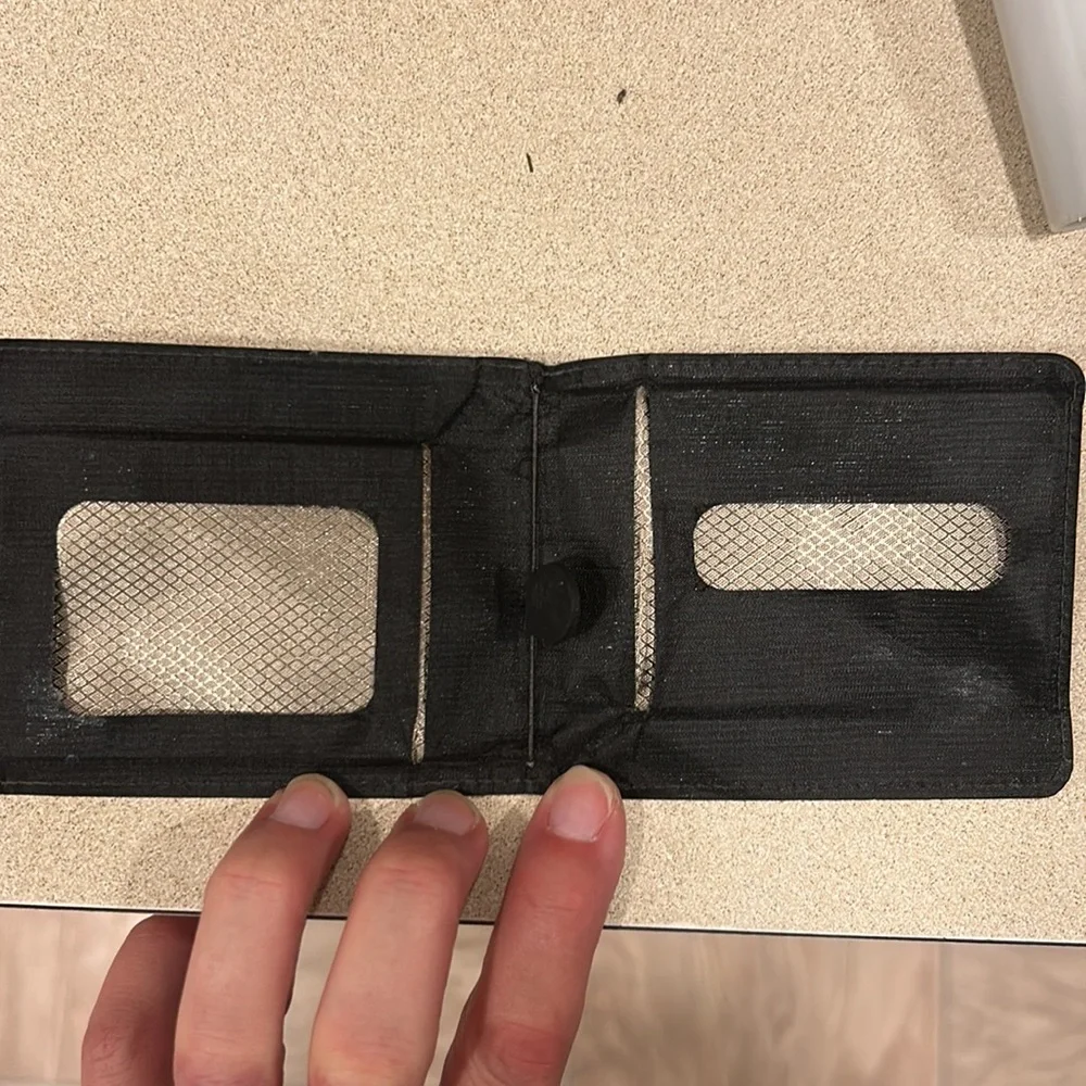 Wallet - Picture 4 of 4